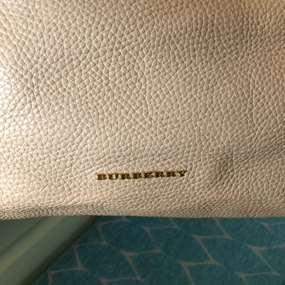 Authentic Burberry Pebbled Leather Blush Satchel w/Crossbody Strap - Picture 2 of 8